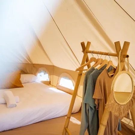 Kampaoh Pintens Οργανωμένο κάμπινγκ Aldán